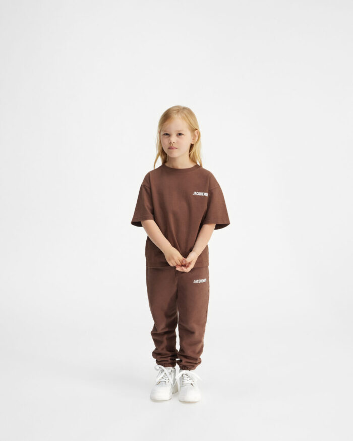 Le t-shirt Jacquemus enfant/ Dark Brown Logo T-shirt