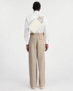 Le pantalon Titolo/Beige Color Loose pants.